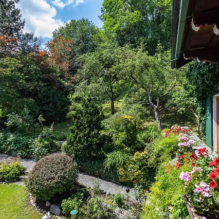 Alpenrelax Haus Weidmannsheil Wohnen Im Romantischen Forsthaus דירה וורפן