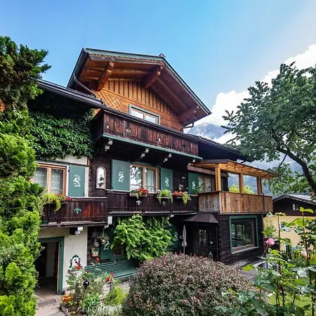 Apartment Alpenrelax Haus Weidmannsheil Wohnen Im Romantischen Forsthaus Werfen