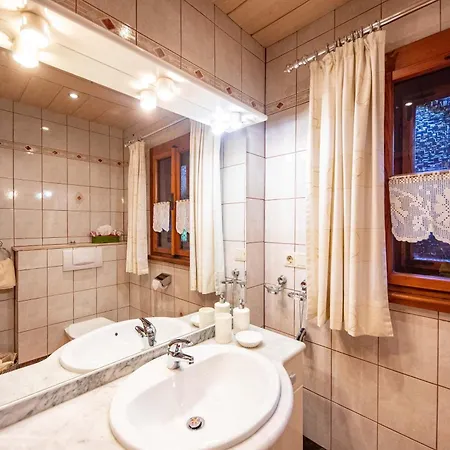 Apartment Alpenrelax Haus Weidmannsheil Wohnen Im Romantischen Forsthaus Werfen