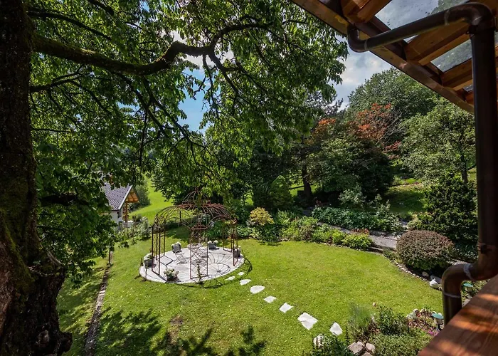 Alpenrelax Haus Weidmannsheil Wohnen Im Romantischen Forsthaus Apartamento *